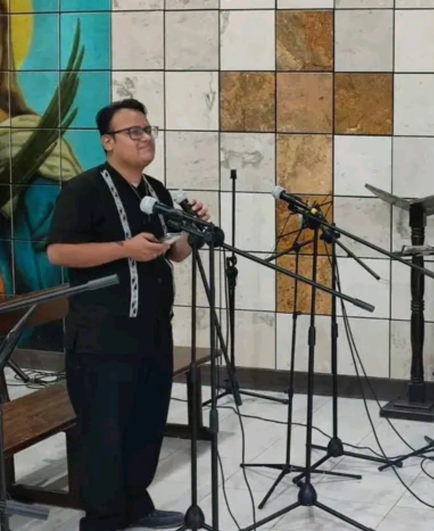 Ed Cordova Musica Católica poster